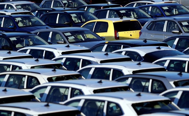 &copy; Reuters. Carros estacionadosn18/3/2020 REUTERS/David W Cerny/Arquivo