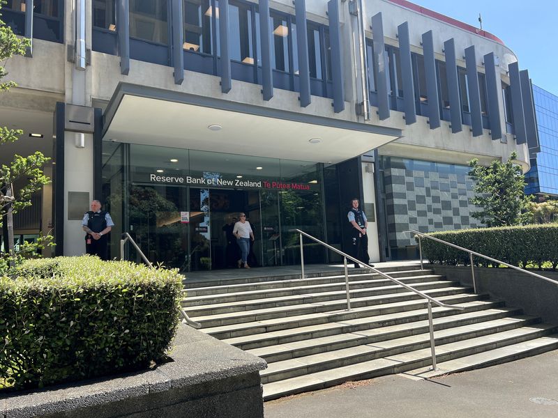 &copy; Reuters. FILE PHOTO: View of an entrance to the Reserve Bank of New Zealand in Wellington, New Zealand November 10, 2022. REUTERS/Lucy Craymer/File Photo