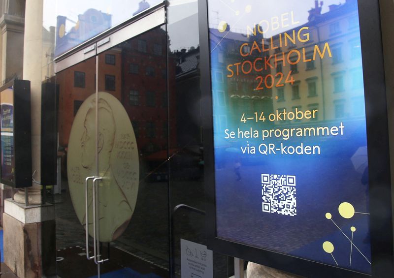 © Reuters. A view of the entrance of the Nobel Prize Museum in the building of the Swedish Academy ahead of the announcement of the 2024 Nobel Prize in Literature in Stockholm, Sweden, October 10, 2024. REUTERS/ Tom Little