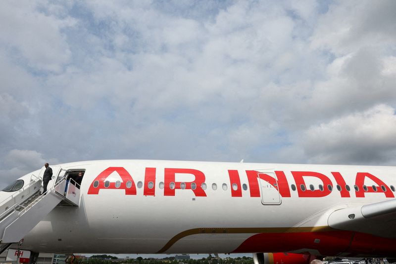 © Reuters. FILE PHOTO: Branding for Air India is seen on an Airbus A350-900 at the Farnborough International Airshow, in Farnborough, Britain, July 24, 2024. REUTERS/Toby Melville/File Photo/File Photo