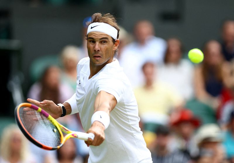 &copy; Reuters. Nadal em ação em jogo em Wimbledonn06/07/2022nREUTERS/Hannah Mckay