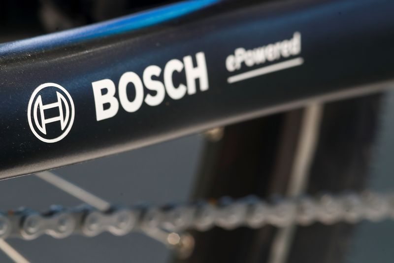 © Reuters. Bosch logo is seen on a bike during Munich Auto Show, IAA Mobility 2021 in Munich, Germany, September 8, 2021. REUTERS/Wolfgang Rattay/ File Photo