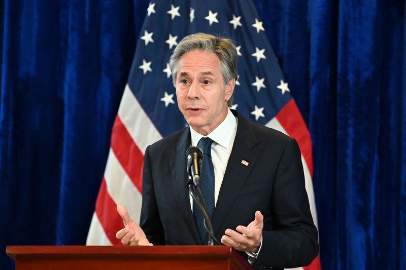 © Reuters. U.S. Secretary of State Antony Blinken speaks at a press conference during the 44th and 45th Association of Southeast Asian Nations (ASEAN) Summits in Vientiane, Laos, on October 11, 2024. TANG CHHIN SOTHY/Pool via REUTERS