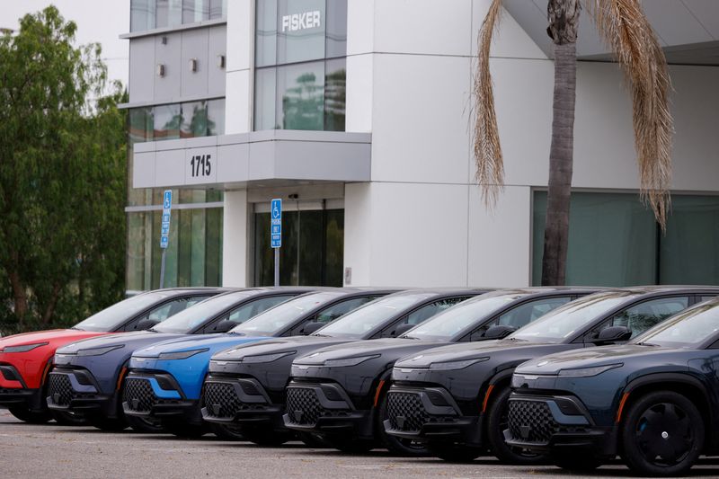 &copy; Reuters. FILE PHOTO: Fisker Ocean electric SUV vehicles are shown at one of the company’s sales, service and delivery centers in Vista, California, U.S., May 22, 2024.   REUTERS/Mike Blake/File Photo