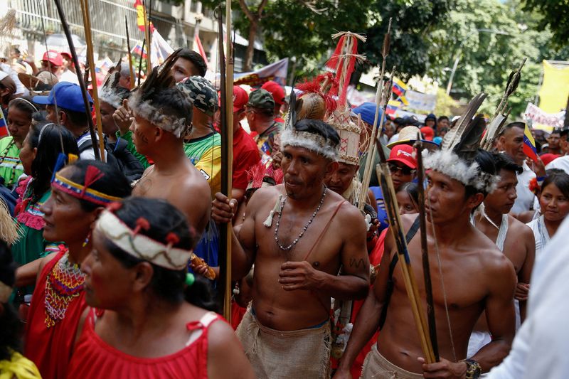 &copy; Reuters. FILE PHOTO: Representatives of the Indigenous Peoples' Movement attend an event to mark Indigenous Resistance Day, in Caracas, Venezuela October 12, 2024. REUTERS/Leonardo Fernandez Viloria/File Photo