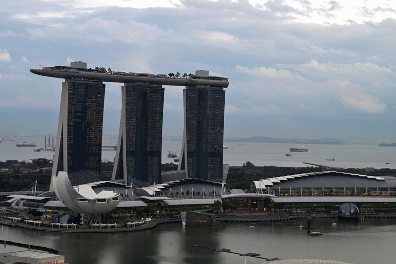 © Reuters. FILE PHOTO: A view of Marina Bay Sands at dusk in Singapore September 17, 2024. REUTERS/Caroline Chia/File photo