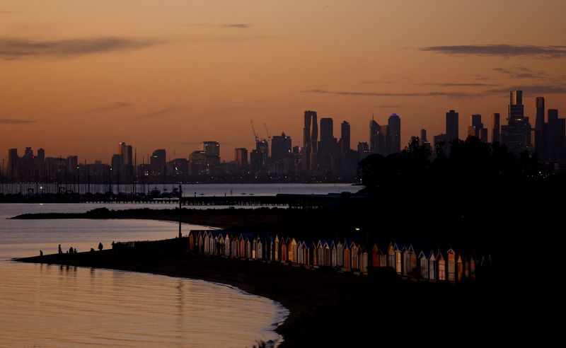 &copy; Reuters. FILE PHOTO: A view of Brighton Beach in front of the Melbourne skyline during sunset in Melbourne, Australia, July 19, 2023. REUTERS/Hannah Mckay/File Photo