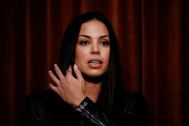 &copy; Reuters. Karima El Mahroug, in arte "Ruby Rubacuori", durante una presentazione a Milano. REUTERS/Alessandro Garofalo