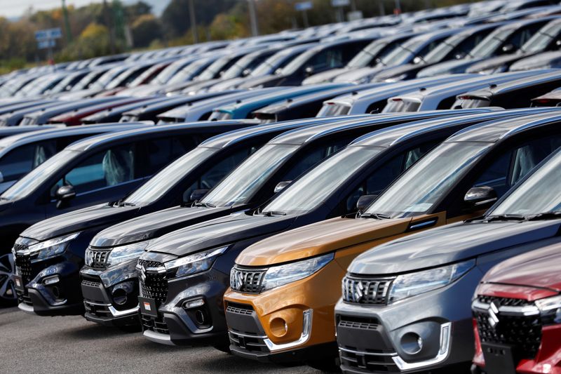 &copy; Reuters. Cars are seen parked at the Hungarian plant of Japanese car maker Suzuki in Esztergom, Hungary, October 19, 2022. REUTERS/Bernadett Szabo/ File Photo