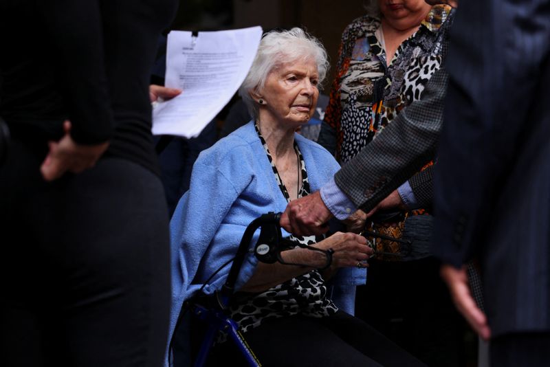 &copy; Reuters. Joan Andersen VanderMolen, sister of Kitty Menendez, looks on as family members of Erik and Lyle Menendez, the Beverly Hills brothers convicted of killing their parents, hold a press conference at the Clara Shortridge Foltz Criminal Justice Center in Los 