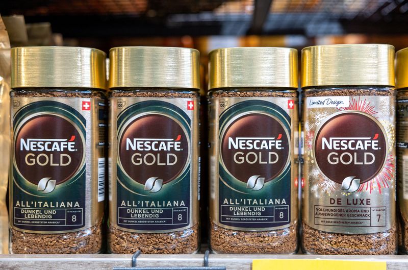 © Reuters. Jars of Nescafe Gold Instant coffee, part of food giant Nestle's portfolio, are seen at the company's headquarters in Vevey, Switzerland, February 21, 2024. REUTERS/Denis Balibouse/File Photo