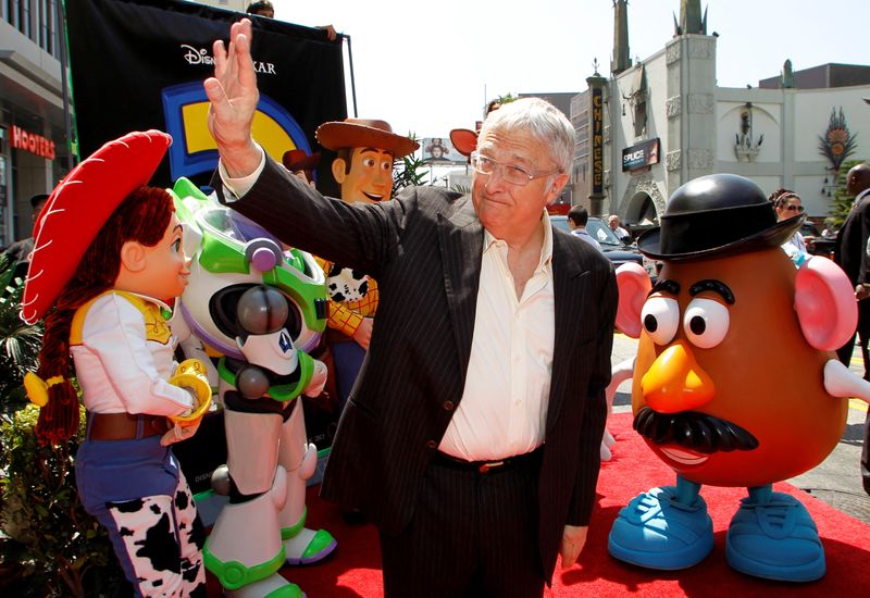 &copy; Reuters. Composer Randy Newman waves as he arrives at the world premiere of Disney Pixar's "Toy Story 3" at the El Capitan Theatre in Hollywood, California June 13, 2010. REUTERS/Danny Moloshok/File Photo