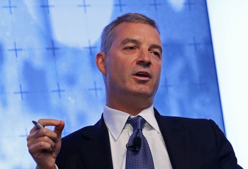 &copy; Reuters. FILE PHOTO: Hedge fund manager Daniel Loeb speaks during a Reuters Newsmaker event in Manhattan, New York, U.S., September 21, 2016. REUTERS/Andrew Kelly/File Photo