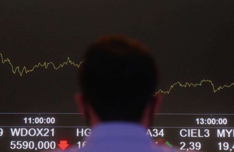 Ibovespa fecha em queda pressionado por Vale e alta nas taxas dos DIs