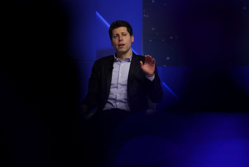 © Reuters. Sam Altman, CEO of OpenAI, attends the Asia-Pacific Economic Cooperation (APEC) CEO Summit in San Francisco, California, U.S. November 16, 2023. REUTERS/Carlos Barria/File Photo