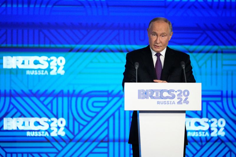 &copy; Reuters. Russian President Vladimir Putin attends the BRICS Business Forum in Moscow, Russia October 18, 2024. Alexander Zemlianichenko/Pool via REUTERS