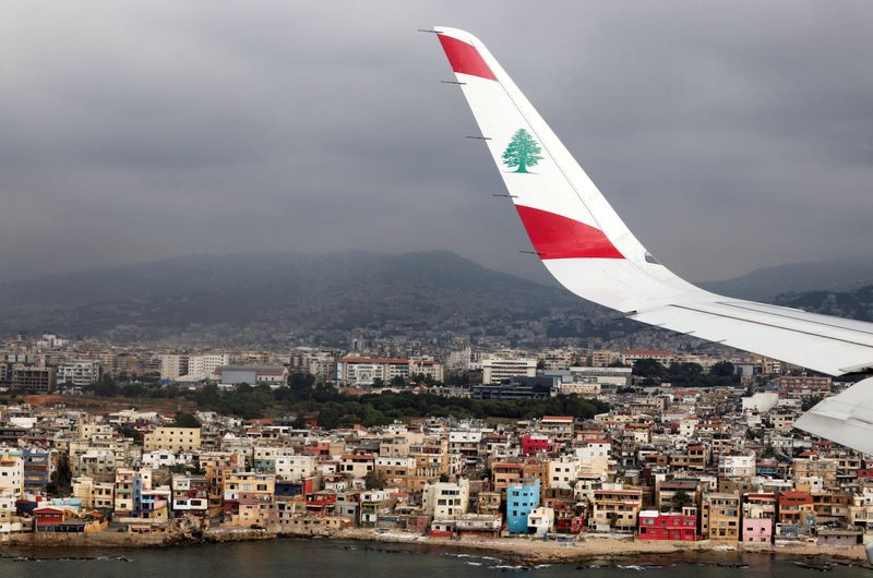 &copy; Reuters. FILE PHOTO: An aerial view from a Lebanese Middle East Airlines (MEA) aeroplane window shows the Lebanese capital Beirut, before landing on the tarmac of Beirut-Rafic Al Hariri International Airport, in Beirut, Lebanon October 16, 2024. REUTERS/Mohamed Ab