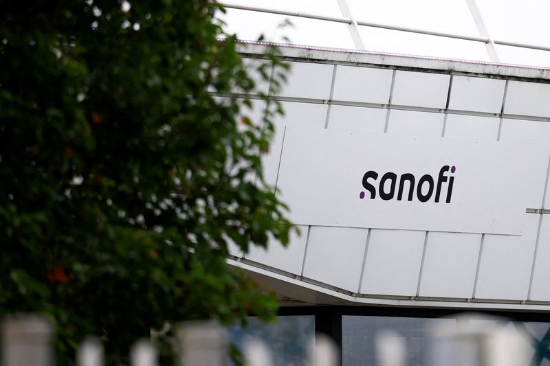 ©Reuters. The Sanofi logo is seen at the Sanofi Doliprane production plant in Compiegne, France, October 17, 2024. REUTERS/Sarah Meyssonnier