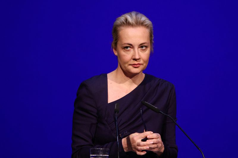 &copy; Reuters. FILE PHOTO: Yulia Navalnaya, the widow of late Russian opposition leader Alexei Navalny, speaks as she receives the 'Dresden 2024 Peace Prize' posthumously awarded to Navalny, in Dresden, Germany, May 12, 2024. REUTERS/Lisi Niesner/File Photo