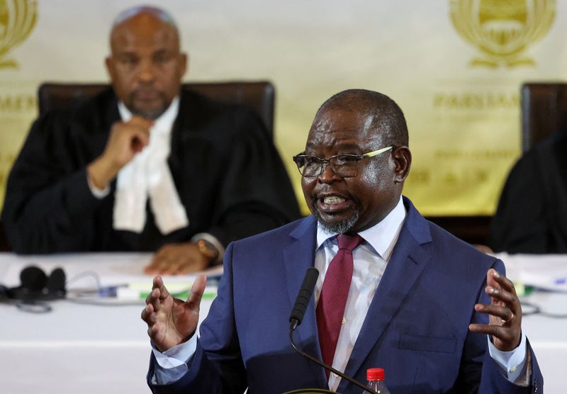 &copy; Reuters. FILE PHOTO: South Africa's Finance Minister Enoch Godongwana speaks during his 2024 budget speech in Cape Town, South Africa, February 21, 2024. REUTERS/Esa Alexander/File Photo