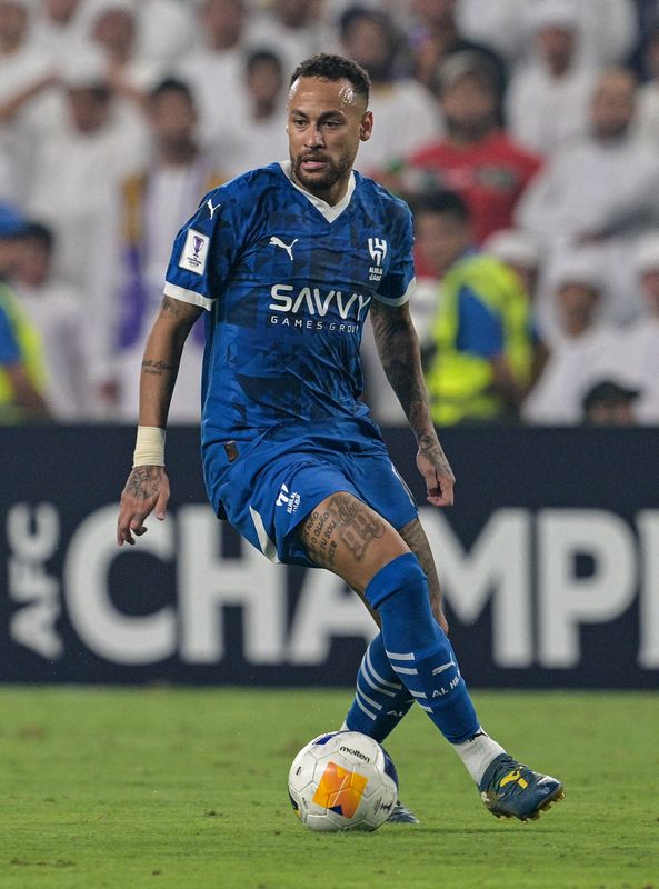 &copy; Reuters. Neymar em campo em partida do Al Hilal contra o Al Ainn21/10/2024nREUTERS/Walid Zain