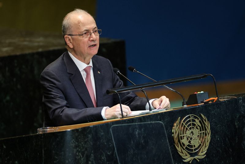 &copy; Reuters. FILE PHOTO: Mohammad Mustafa, Palestinian Prime Minister and Minister for Foreign Affairs pauses after addressing the "Summit of the Future" in the General Assembly Hall of the United Nations Headquarters in New York City, U.S., September 23, 2024. REUTER