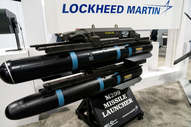 &copy; Reuters. Un lanciamissili M299 di Lockheed Martin viene esposto durante la riunione ed esposizione annuale dell'Associazione dell'Esercito degli Stati Uniti presso il Walter E. Washington Convention Center di Washington, Stati Uniti, 14 ottobre 2024. REUTERS/Natha