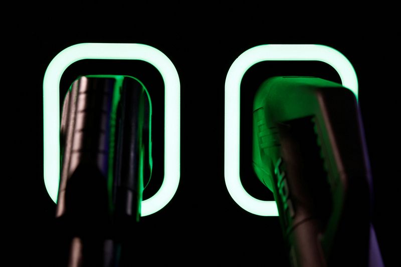 &copy; Reuters. FILE PHOTO: Charging plugs for electric vehicles (EV) are pictured at the 2024 Paris Auto Show in Paris, France, October 15, 2024. REUTERS/Benoit Tessier/File Photo