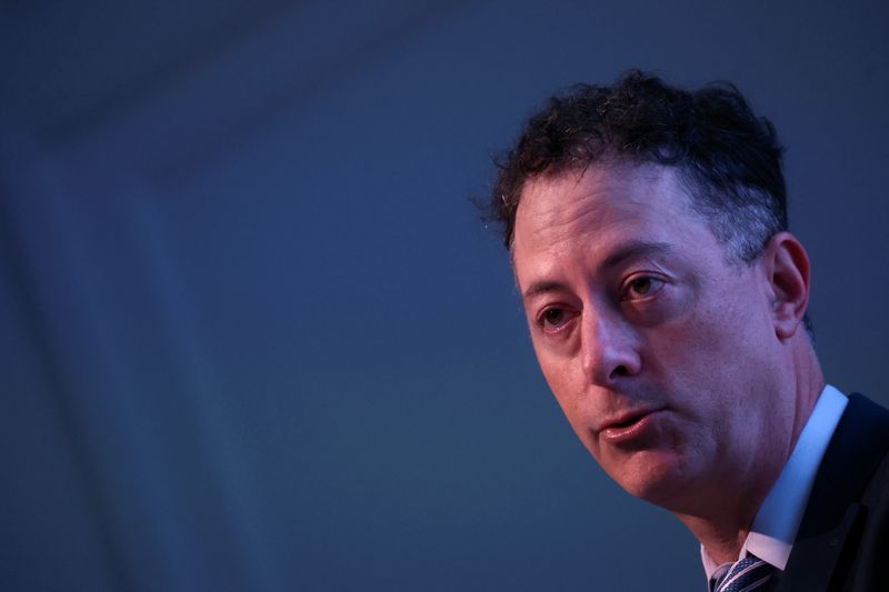 © Reuters. FILE PHOTO: Jeffrey Smith, Managing Member, CEO and CIO of Starboard Value, speaks during the 13D Monitor's Active-Passive Investor Summit in New York City, U.S., October 18, 2022. REUTERS/Brendan McDermid/File Photo