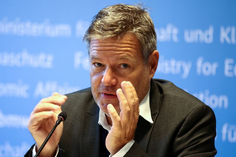 &copy; Reuters. German Economic Minister Robert Habeck hosts the 2nd European summit for bidirectional charging in Berlin, Germany, October 23, 2024. REUTERS/Liesa Johannssen/ File Photo