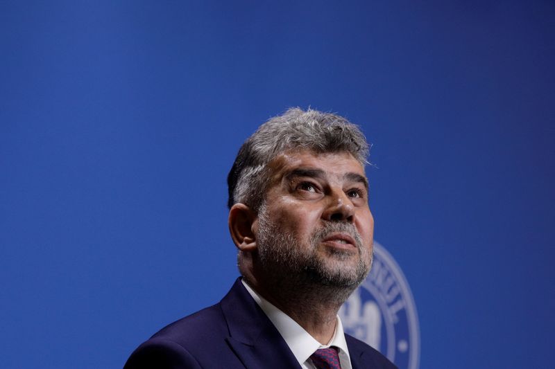 © Reuters. FILE PHOTO: omanian Prime Minister Marcel Ciolacu delivers a speech at the government headquarters, in Bucharest, Romania, June 15, 2023. Inquam Photos/Octav Ganea via REUTERS/File Photo