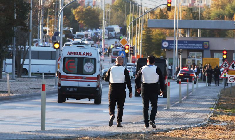 © Reuters. A general view of the entrance of the headquarters of Turkey's aviation company TUSAS, where three people were killed and five others wounded in an attack, near Kahramankazan, a town of Turkish capital Ankara, October 23, 2024. REUTERS/Stringer