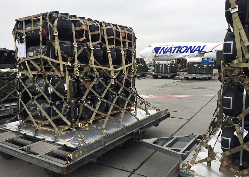 &copy; Reuters. Military aid, delivered as part of the United States of America's security assistance to Ukraine, is unloaded from a plane at the Boryspil International Airport outside Kyiv, Ukraine February 11, 2022. REUTERS/Serhiy Takhmazov/File Photo