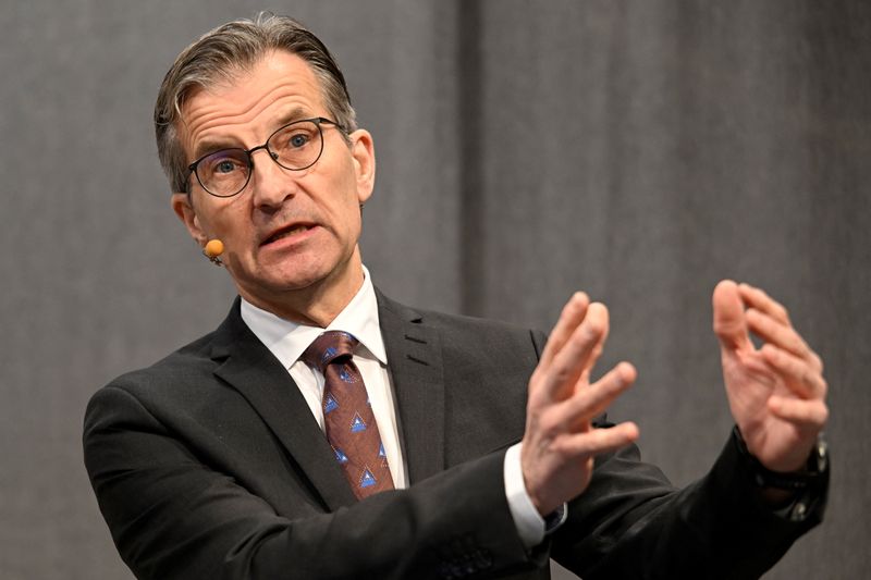 &copy; Reuters. Riksbank Governor Erik Thedeen holds a press conference on the monetary policy decision in Stockholm, Sweden February 1, 2024. TT News Agency/Fredrik Sandberg via REUTERS/File Photo