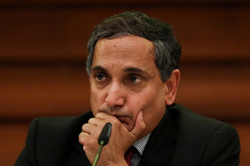 © Reuters. FILE PHOTO: Krishna Srinivasan, director of the Asia and Pacific Department at the International Monetary Fund, reacts during a news conference in Colombo, Sri Lanka May 15, 2023. REUTERS/Dinuka Liyanawatte/File Photo