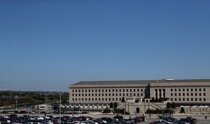 © Reuters. FILE PHOTO: A general view of Pentagon in Arlington, Virginia, U.S., October 7, 2020. REUTERS/Leah Millis/File photo