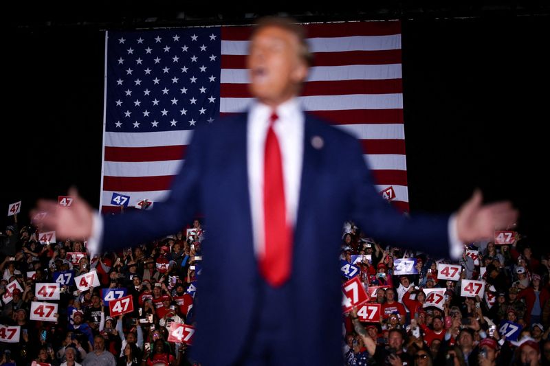 © Reuters. Novi, Michigan, October 26, 2024. REUTERS/Carlos Barria