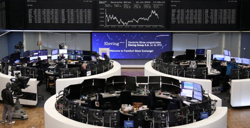 &copy; Reuters. The German share price index DAX graph is pictured at the stock exchange in Frankfurt, Germany, October 16, 2024.   REUTERS/Staff/ File Photo