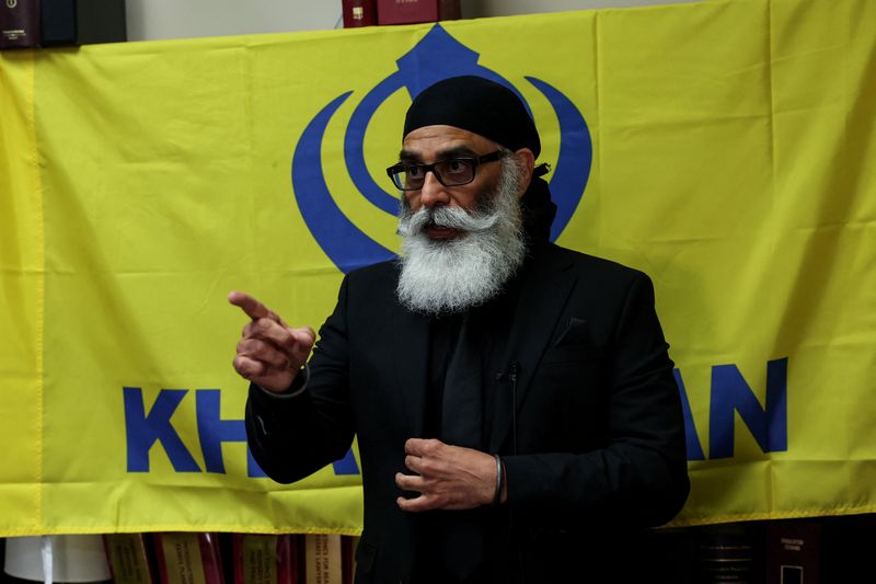 © Reuters. Gurpatwant Singh Pannun, a 56-year-old dual U.S.-Canadian citizen, speaks during an interview in New York City, U.S., October 18, 2024. REUTERS/Shannon Stapleton/File Photo