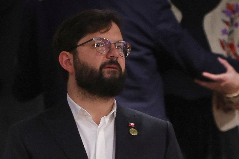 © Reuters. FOTO DE ARCHIVO: El presidente de Chile, Gabriel Boric, asiste a la toma de posesión de la presidenta electa de México, Claudia Sheinbaum, el 1 de octubre de 2024 en Ciudad de México, México. REUTERS/Quetzalli Nicte-Ha/Foto de archivo