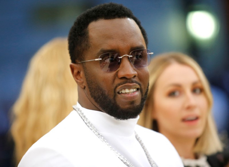 &copy; Reuters. FILE PHOTO: Sean Combs arrives at the Metropolitan Museum of Art Costume Institute Gala (Met Gala) to celebrate the opening of “Heavenly Bodies: Fashion and the Catholic Imagination” in the Manhattan borough of New York, U.S., May 7, 2018. REUTERS/Edu