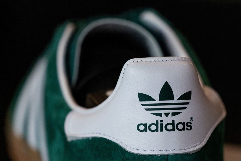 © Reuters. FILE PHOTO: The logo of Adidas is seen on a Gazelle sneaker for sale at a shop in Berlin, Germany, May 2, 2024. REUTERS/Lisi Niesner/File Photo