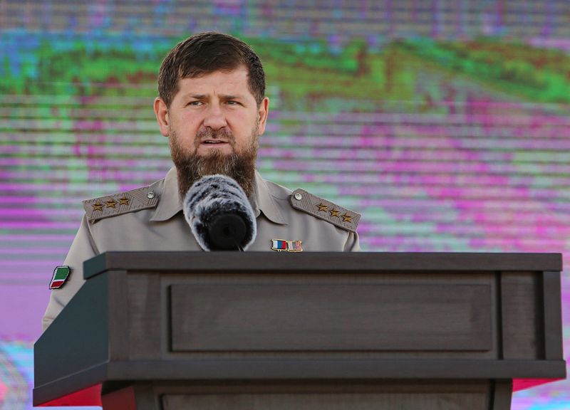 &copy; Reuters. Head of the Chechen Republic Ramzan Kadyrov delivers a speech in Grozny, Russia June 29, 2024. REUTERS/Chingis Kondarov/File Photo