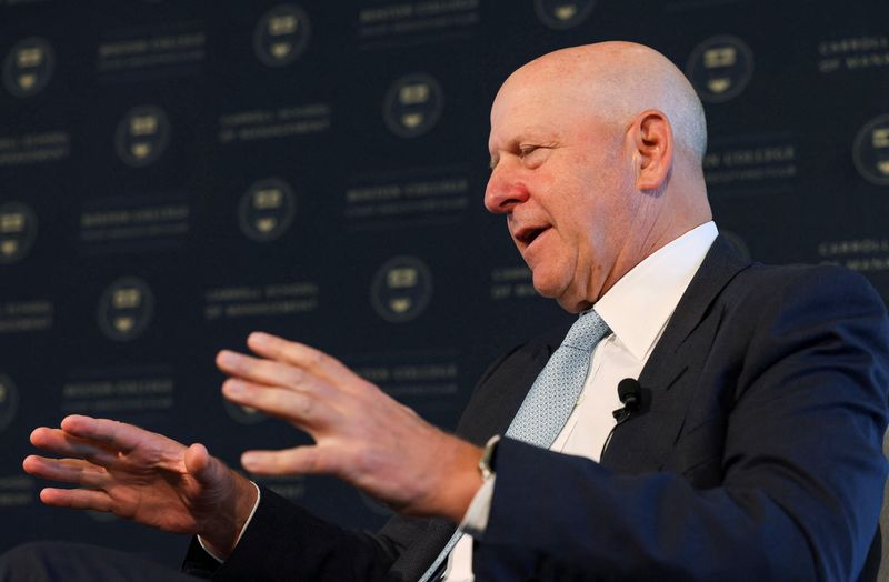 &copy; Reuters. FILE PHOTO: Goldman Sachs CEO David Solomon gestures during the Boston College Chief Executives Club luncheon in Boston, Massachusetts, U.S., May 22, 2024. REUTERS/Mark Stockwell/File Photo