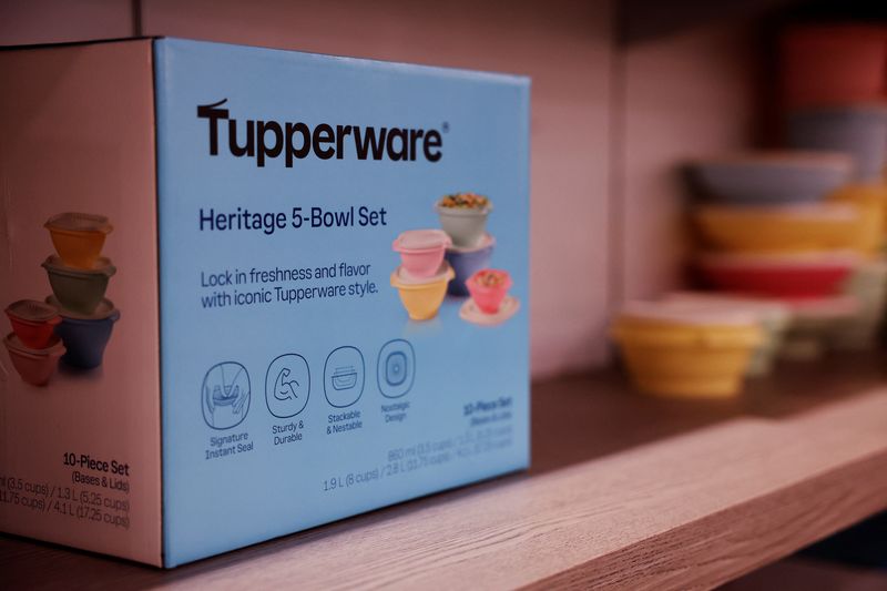 &copy; Reuters. Tupperware products are seen on display at a store in New York City, U.S., September 19, 2024. REUTERS/Shannon Stapleton/File Photo