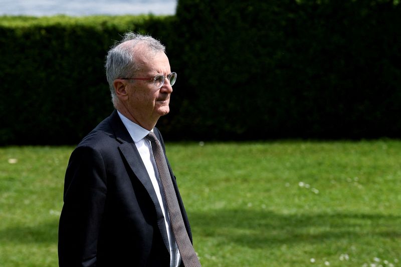 &copy; Reuters. FILE PHOTO: Bank of France Governor Francois Villeroy de Galhau walks on the final day of the G7 Finance Ministers and Central Bank Governors' Meeting in Stresa, Italy May 25, 2024. REUTERS/Massimo Pinca/File Photo