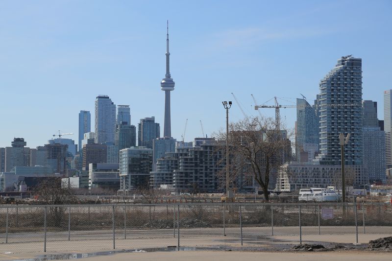 &copy; Reuters. FILE PHOTO: The downtown skyline and CN Tower are seen past the eastern waterfront area envisioned by Alphabet Inc's Sidewalk Labs as a new technical hub in the Port Lands district of Toronto, Ontario, Canada March 29, 2019. REUTERS/Chris Helgren/File Pho