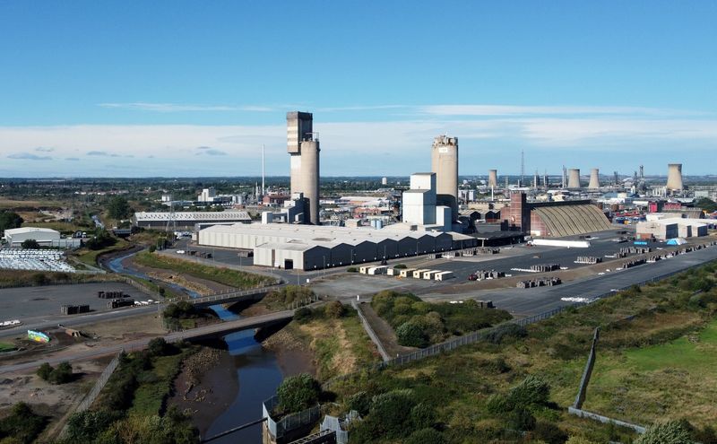 &copy; Reuters. A general view of the CF industries plant in Billingham, Britain September 22, 2021. REUTERS/Lee Smith/File Photo