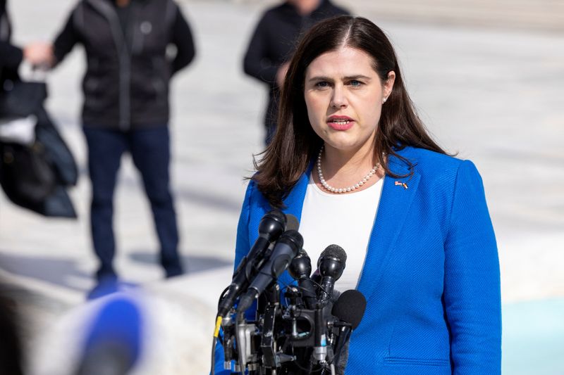 © Reuters. Colorado Secretary of State Jena Griswold speaks to reporters in Washington, February 8, 2024. REUTERS/Amanda Andrade-Rhoades