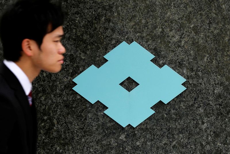 &copy; Reuters. A man walks past the logo of Sumitomo Corp outside the company headquarters in Tokyo, Japan, May 9, 2016. REUTERS/Toru Hanai/File Photo